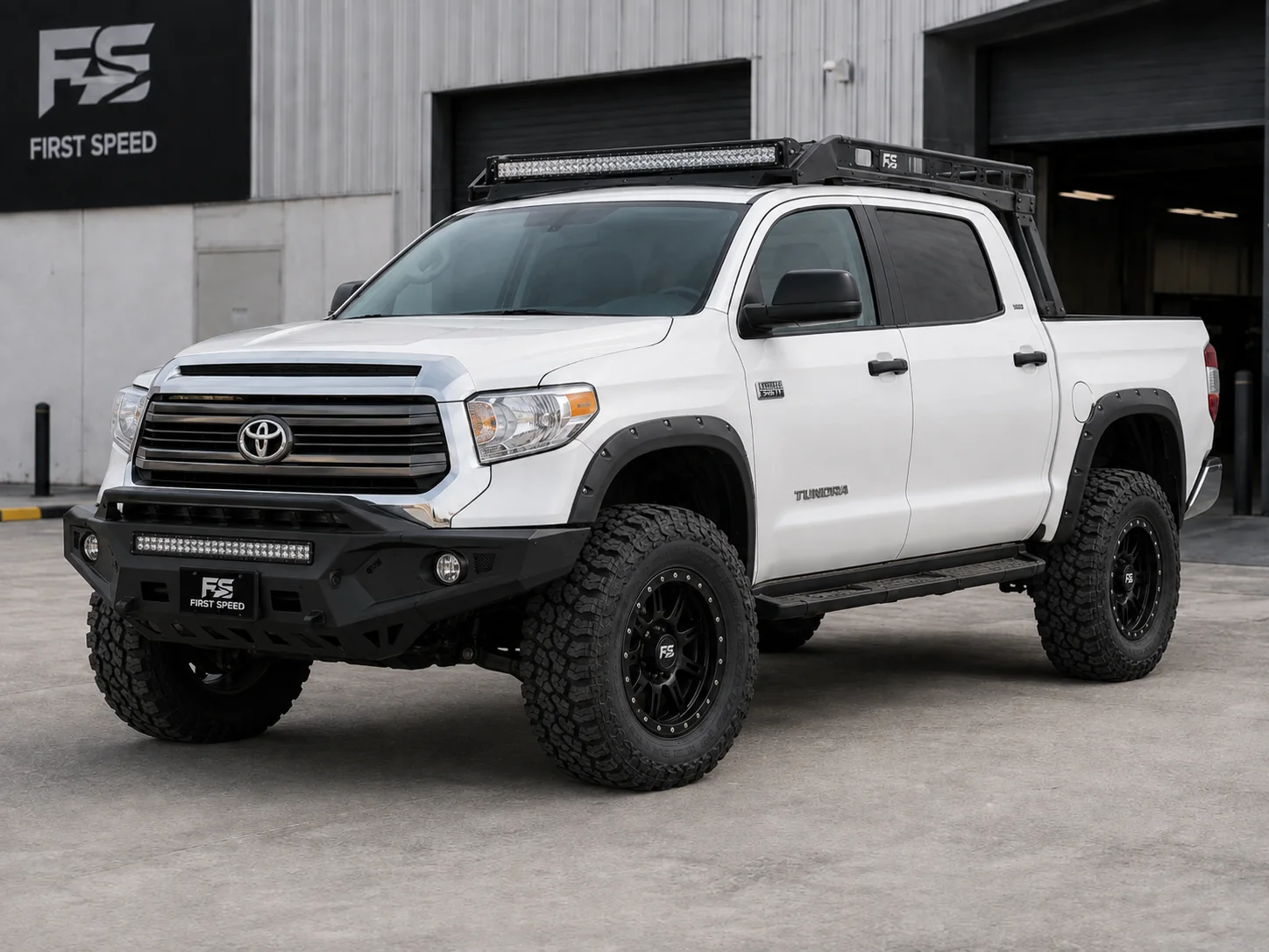 Toyota Tundra بعد تعديل أوف رود